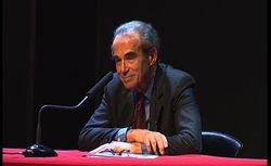 Accéder à la page "Robert Badinter"