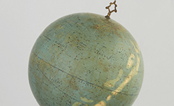 Accéder à la page "Globe céleste, J. Lebègue, 1900"