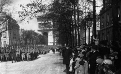 Accéder à la page "Chansons de la victoire"