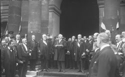 Accéder à la page "Discours d'hommes politiques"