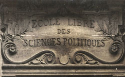 Accéder à la page "Les débuts de la science politique"