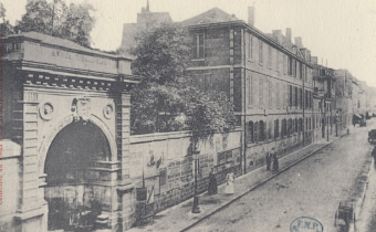 Façade de l'hôpital, rue de Charenton