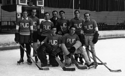 Accéder à la page "Hockey sur glace"