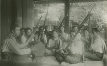 Accéder à la page "Sabat-sabing : caprice de femme ; Sabat-sabing : caprice de femme / orchestre laotien"