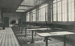 Salle de dissection de l'hôpital Lariboisière