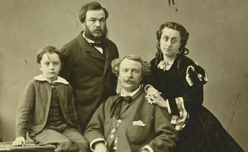 Félix Nadar, sa femme Ernestine, leur fils Paul et Adrien Tournachon