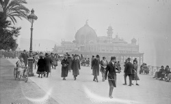 Accéder à la page "Images de la Promenade des Anglais"