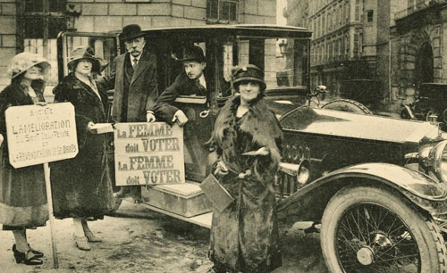 En tournée de propagande : [carte postale] / [éditée par la Société pour l'amélioration du sort de la Femme et la revendication de ses Droits