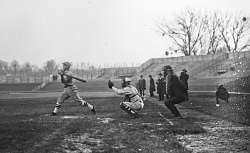 [Stade] Buffalo, 8/11/24, base-ball, New York contre Chicago : [photographie de presse] / [Agence Rol]