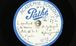 [Enregistrement sonore] Le marchand de Venise : acte III sc. I, 1e partie (en tchèque) ; William Shakespeare, auteur ; [Bohuš] Zakopal et [Václav] Vydra (junior), interprètes - source : BnF / gallica.bnf.fr