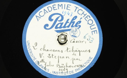 [Enregistrement sonore] Deux chansons tchèques / Hubert Pernot, collecteur ; Julie Nessy-Bächerová, chant ; Dr. Václav Štěpán, piano - source : BnF / gallica.bnf.fr