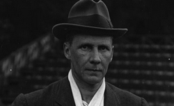 Accéder à la page "Oswald Turnbull (1890-1970)"